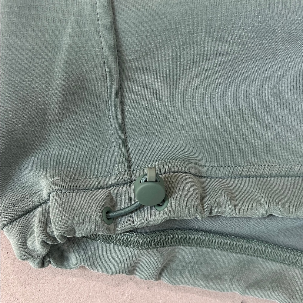 Lululemon half zip sweatshirt - Picture 8 of 12